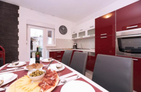 Гостиница Apartment Andrina  Подстрана